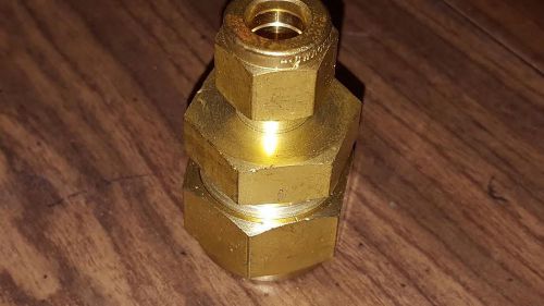B-810-6-4 swagelok reducing union, brass fittings #782 for sale