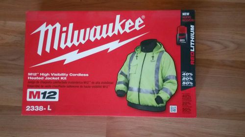 Milwaukee m12 high visibility cordless heated jacket kit