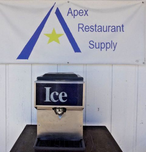 SerVend Countertop Ice Dispenser Model  M-45 #1781