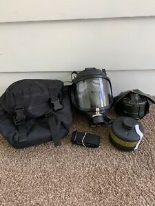 Drager Panorama Nova / EPDM Respirator With Two Filters And Bag