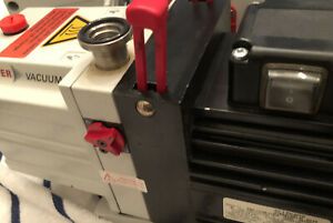 Pfeiffer Vacuum Duo 2.5 RotaryPump. PKD 41062 D Grade A With Filter