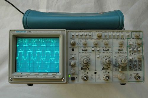 Tektronix 2232 100MHz Two Channel Digital Oscilloscope, Two Probes, Pouch, Great