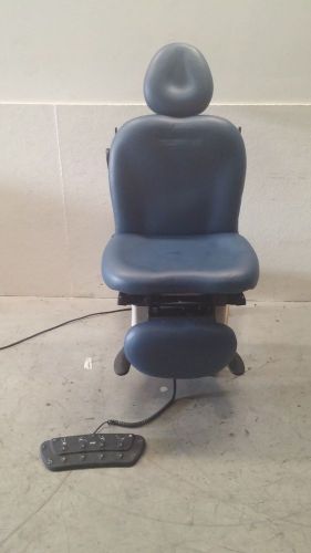 Midmark 630 power procedures table w/ hand control &amp; foot pedal for sale