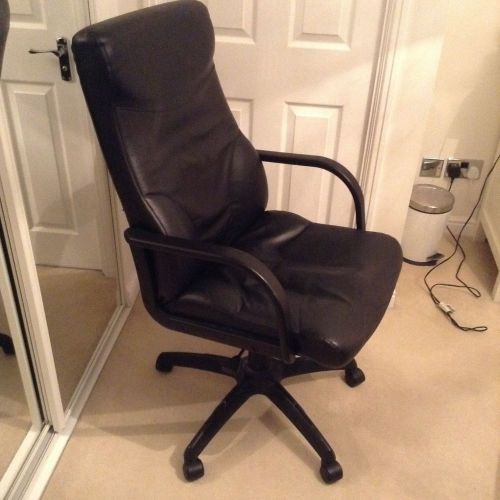 Black (Leather type) Executive Office Chair with armrests and adjustable height