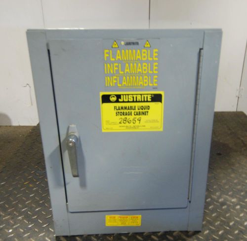 Justrite Flammable Liquid Storage Cabinet (Inv.28659)