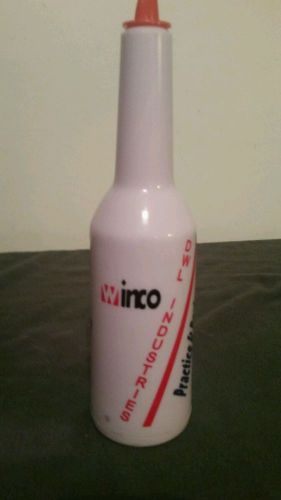 Flair Bartending Performance Bottle - Practice Juggling Shatterproof PVC - Tips
