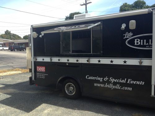 Like New - 16&#039; Fully Equipped Mobile Food Truck
