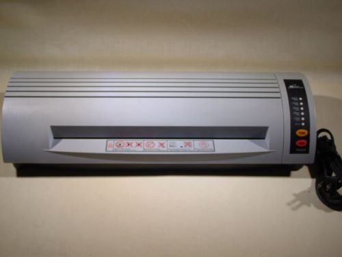 Royal sovereign nr-1201 - 12&#034; laminating machine for sale