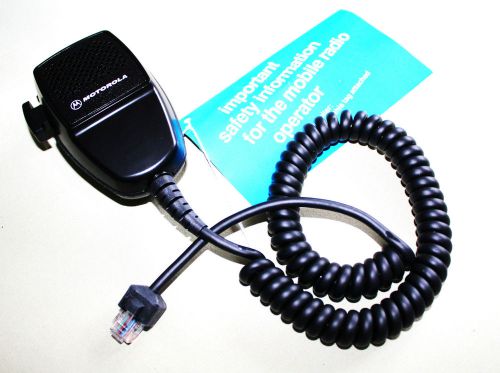 Brand New (NEVER USED)  Motorola HMN3596A Handheld Mic w/ mounting clip