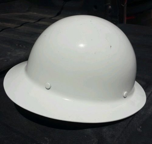 Msa skullgard full brim hard hat fast trac ratchet suspension white fiberglass for sale