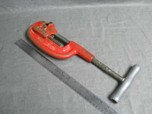 Used ridgid vintage heavy duty 1/8 to 2 pipe cutter - no 2a for sale