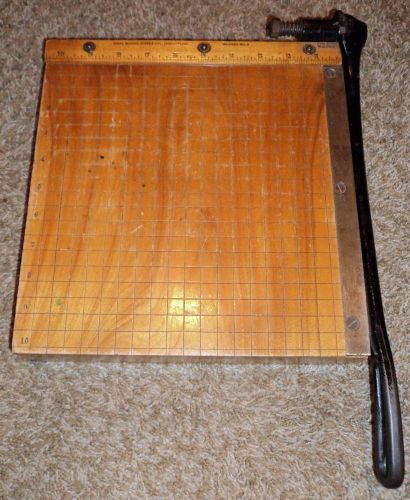 Ingento No. 3 Paper Cutter vintage Ideal School Supply photo trimmer label dated