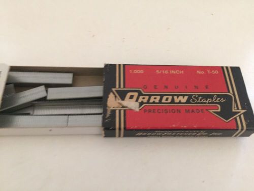 Vintage Box ARROW 5/16&#034; STAPLES More Than Half Full T-50