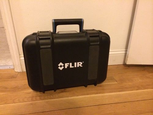 Flir e40bx thermal imaging camera with hard case for sale