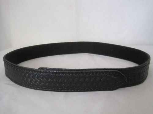Safariland 2804 Black Leather Velcro Duty Belt 1 1/2&#034; Wide 35&#034; Police Small 99