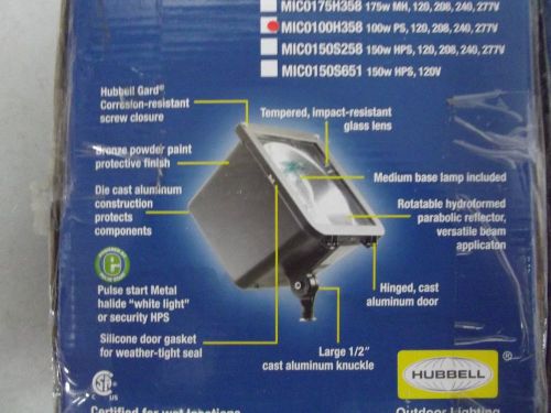 HUBBELL #MICO 100 H358 100W FLOODLIGHT (LOT OF 2)