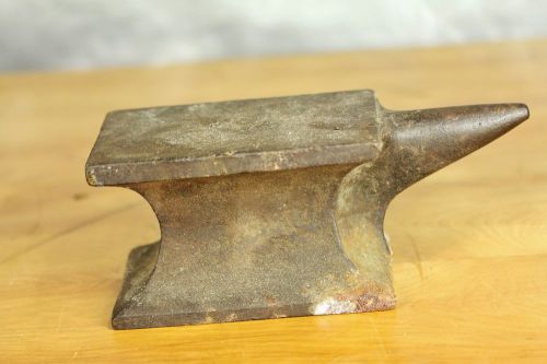 ANTIQUE 13 LBS. 9&#034; x 4&#034; CAST IRON ANVIL SMALL SIZE JEWELRY BENCH WORK =M1014