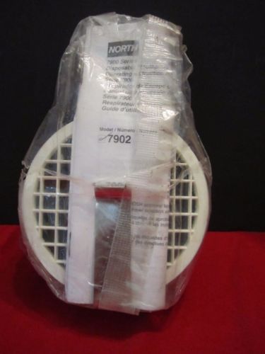 NORTH DISPOSABLE MOUTHPIECE TYPE ESCAPE RESPIRATOR #7902 NEW &amp; SEALED PREPPERS!!