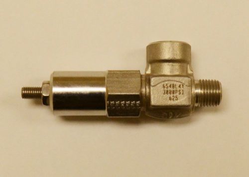 New Hoke 1/4&#034; 6548 L4Y Adjustable Relief Valve, 316 SS
