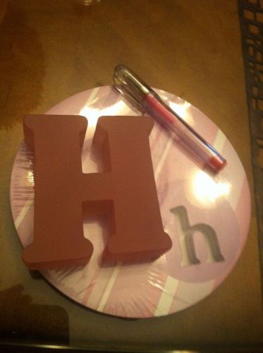 LADY JANE LTD INITIAL LETTER &#034;H PINK &#034;Note Pad  gel pen and paperweight