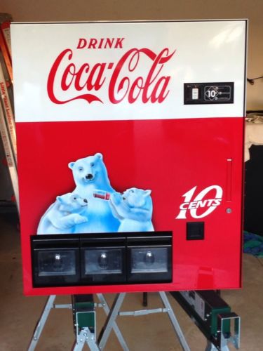 Coca-Cola Vending Machine CoinCo Coke Polar Bears Soda Pop Pepsi Cooler Beer Can