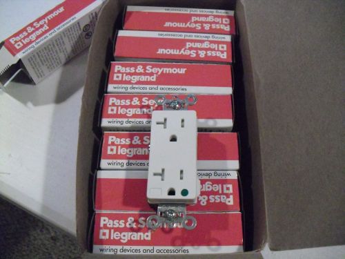 8 NIB PASS AND SEYMOUR TR26362HGW DECORATOR Receptacle,White