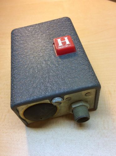 Honeywell pilot duty type no. c 434 appliance control division  not testedmt.pkr for sale