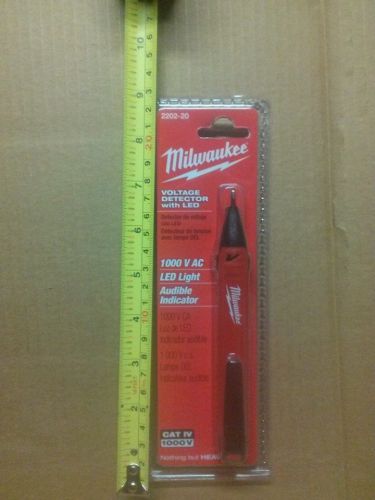 milwaukee 2202-20 voltage detector with led