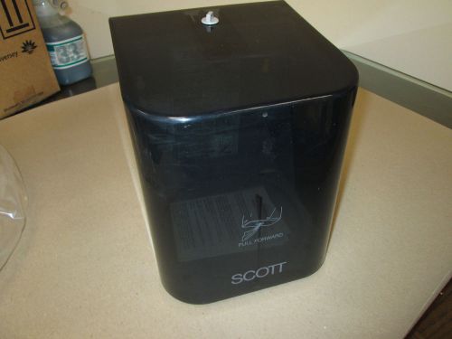 SCOTT 09316 The Protector Jr Roll Towel Dispensor Smoke