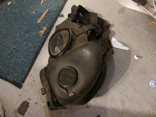 Vintage gas mask full face  msa 25 / 27 usa size s  used for sale
