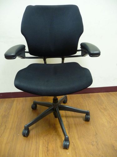 Humanscale &#034;FREEDOM&#034; Office Chair - Black **FREE SHIPPING** #10659