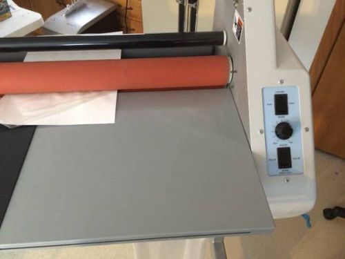 Lightly Used D&amp;K Expressions 42 Laminator