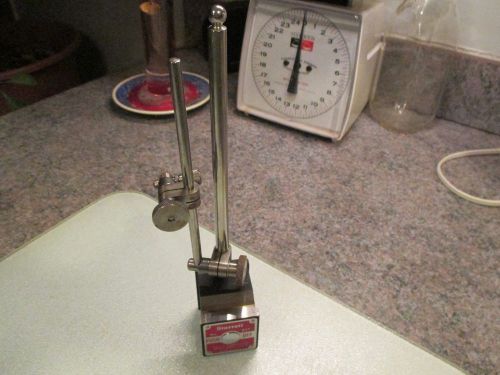 Starrett Magnetic Base No. 657 w/ Adjustable Post Assembly