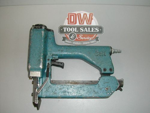 BEA Type W 15-358 1&#034; Wide Corrugated Fastener Nailer Stapler