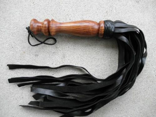 THUDDY Leather Flogger CAT OF 9 TAILS NEW w/ WOOD WOODEN HANDLE - HORSE TRAINER