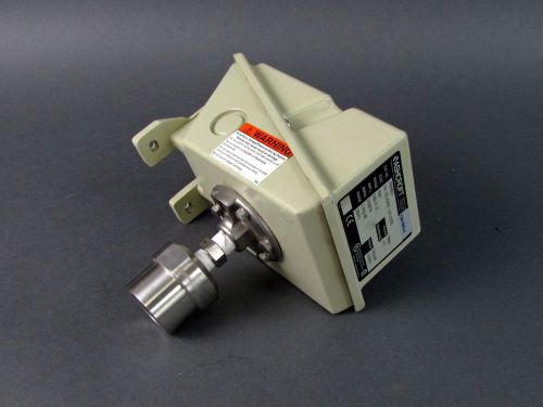 Ashcroft LPAN4HB25 Pressure Switch - 30PSI, 10A, 125/250VAC *NEW*