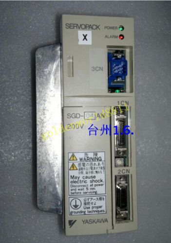 Yaskawa servo driver SGD-04AN good in condition for industry use