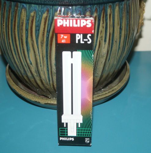 Philips PL-S 7W Compact Fluorescent Light G23 (2 Pin) HS6 ***