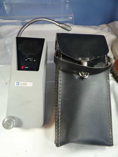 TIF 5000 AUTOMATIC HALOGEN LEAK DETECTOR &#034;WORKING&#034;(Battery Included)
