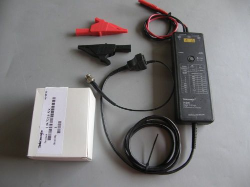 TEKTRONIX P5200 HIGH VOLTAGE DIFFERENTIAL PROBE  (With power supply)
