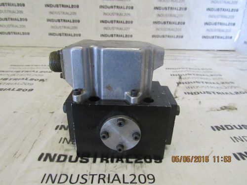 MOOG SERVO VALVE 631 USED