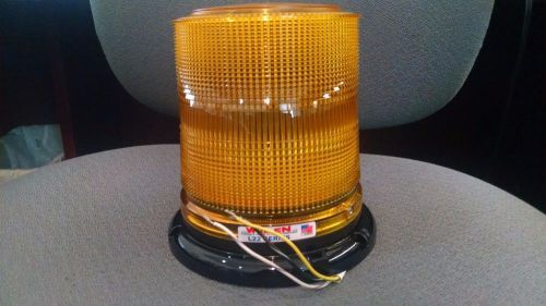 Whelen L22 Series Super-LED®, High Dome Amber Beacon