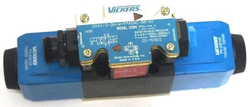 NEW VICKERS DG4V-3-2N-M-FPA5WL-B6-60 VALVE WITH 508169 VALVE COILS 02-110902