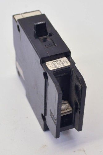 Challenger CH1020 20A Single Pole Molded Circuit Breaker with Fuseholder