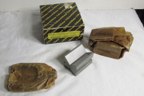 Brown &amp; Sharpe 599-749 &#034;V&#034;Block and clamp Machinist Tool V BLOCK Mint In Box