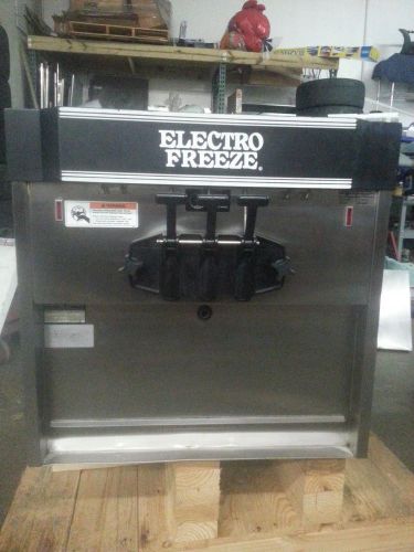 Electro Freeze CS2 Countertop Ice Cream/Yogurt Machine