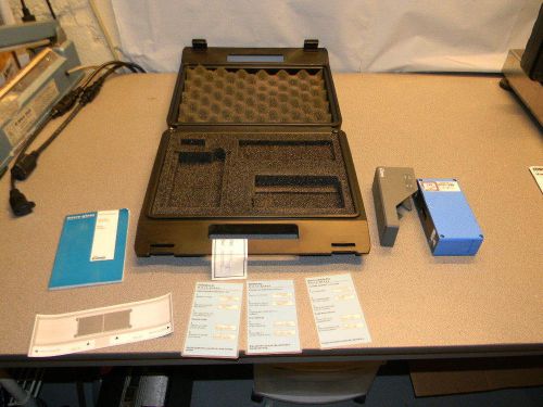BYK Gardner Micro-Gloss 60° Cat. No. 4501, W Case and Calibration Holder 4510