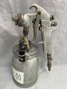DEVILBISS JGA-502 Tested &amp; working paint spray gun With Cleaning Brush