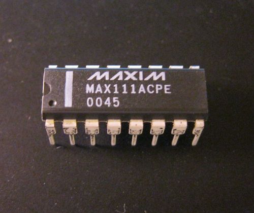 Maxim MAX111ACPE 2-channel 14-bit Serial ADC analog-to-digital converter DIP