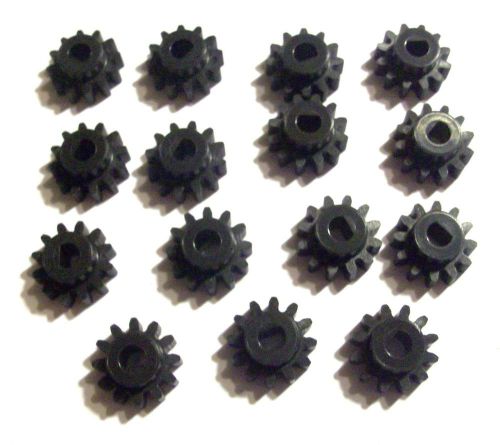 LOT OF 15 BLACK nylon 12-tooth 10mm precision molded push-fit cogs gears